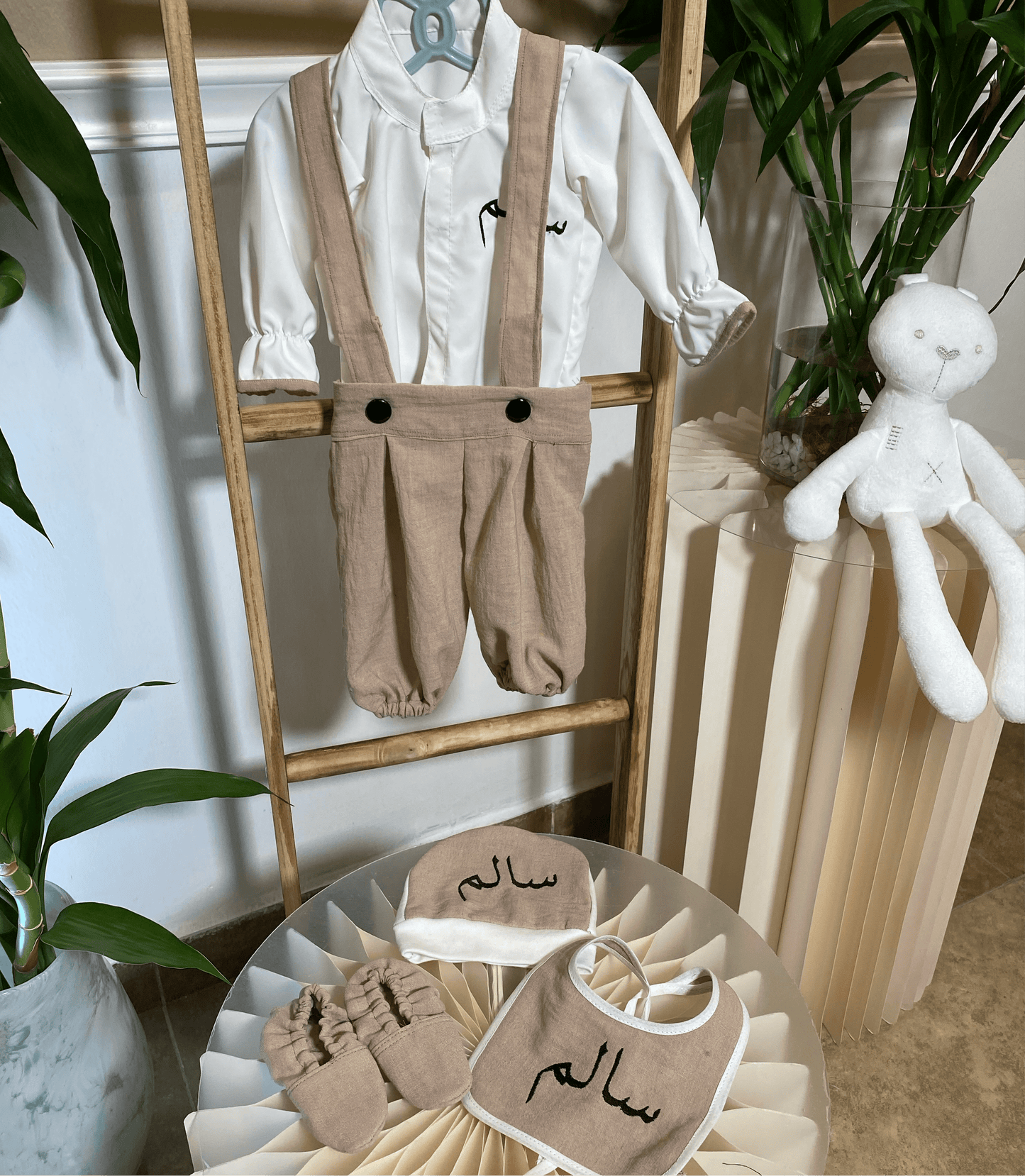 Baby Humod Store طقم رويال مواليد- تطريز