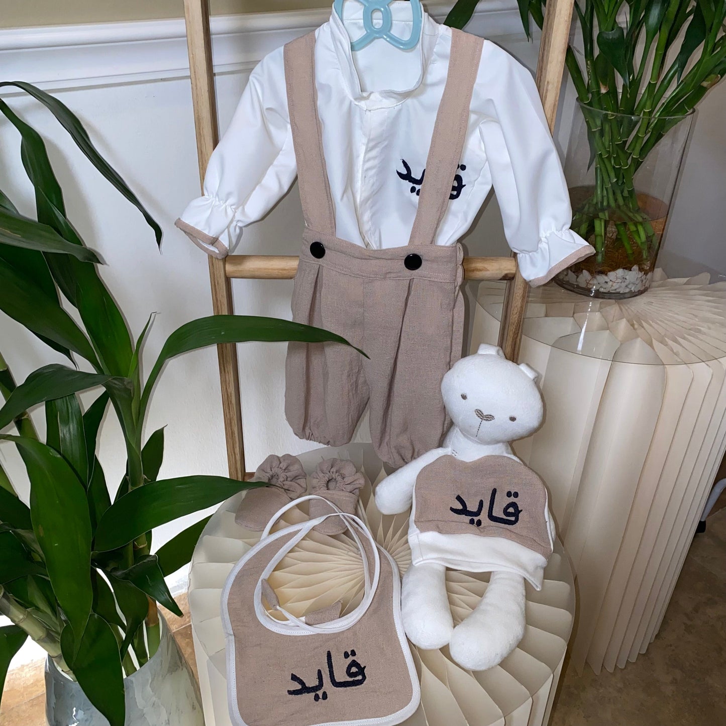 Baby Humod Store طقم رويال مواليد- تطريز