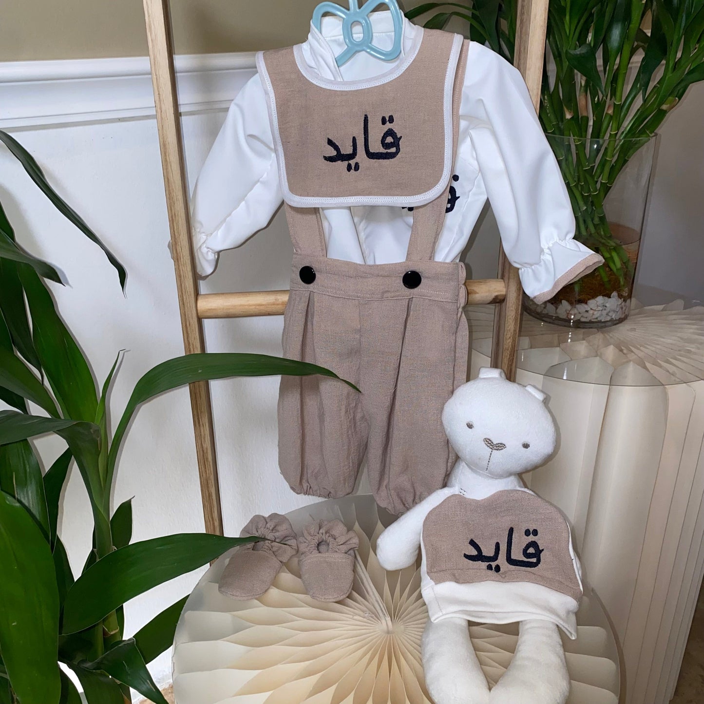 Baby Humod Store طقم رويال مواليد- تطريز