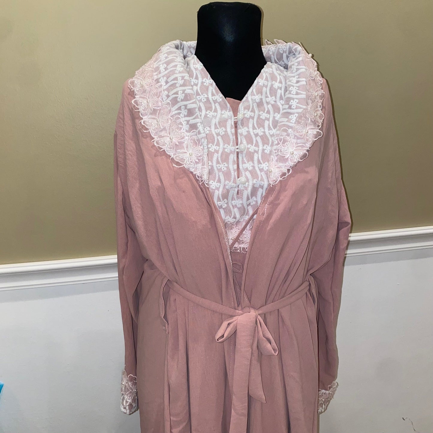 Baby Humod Store 52 (S) / وردي أرواب نفاس