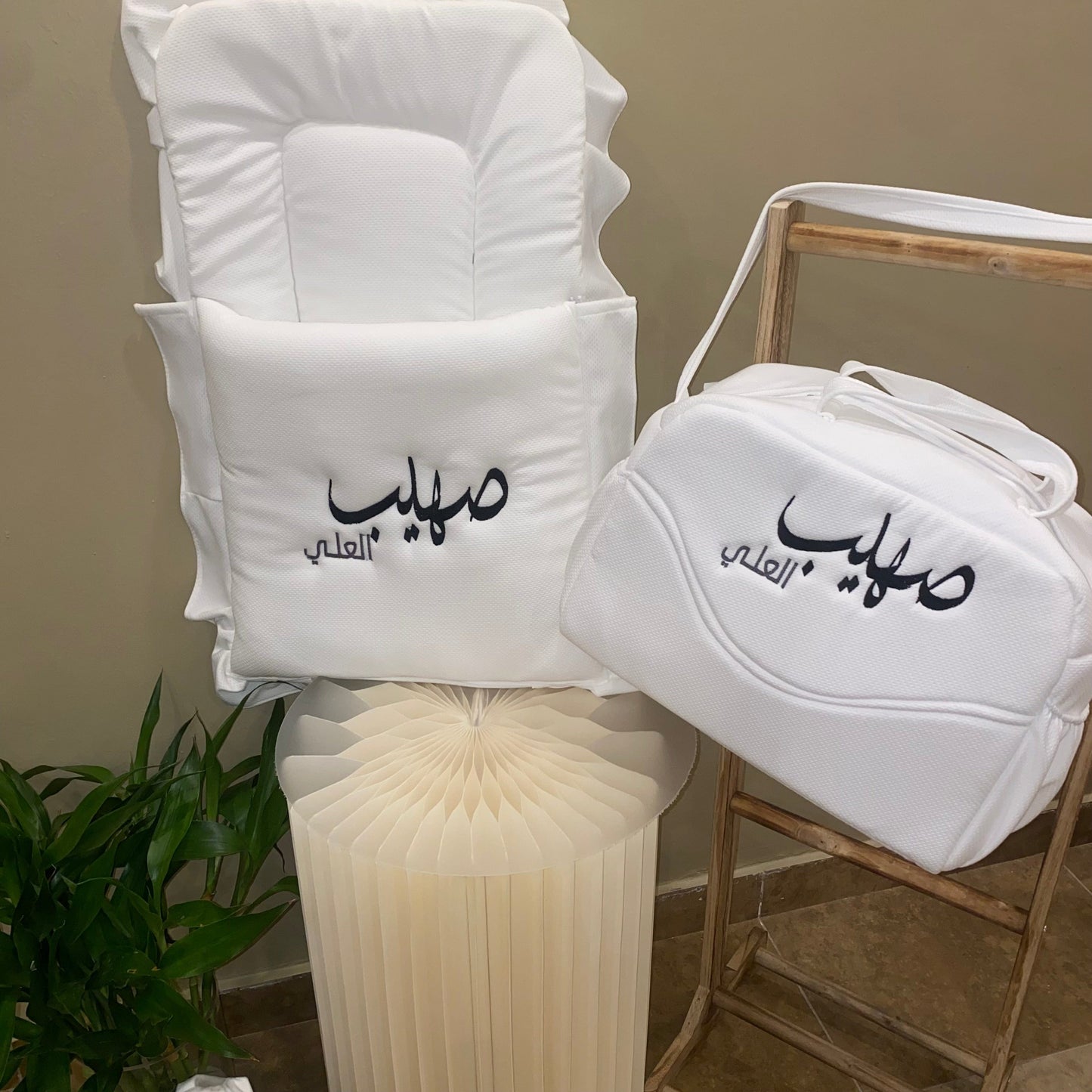 baby humod شنطة مواليد و كيس نوم - تطريز