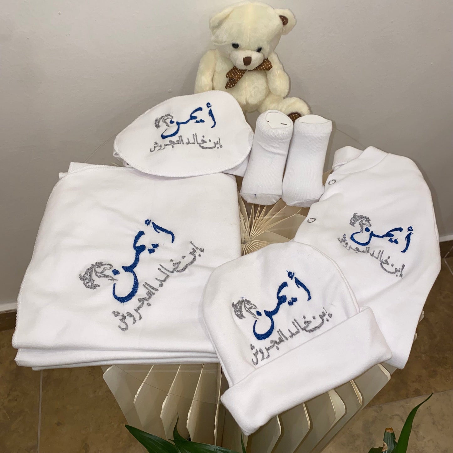 baby humod طقم مواليد تطريز - VIP