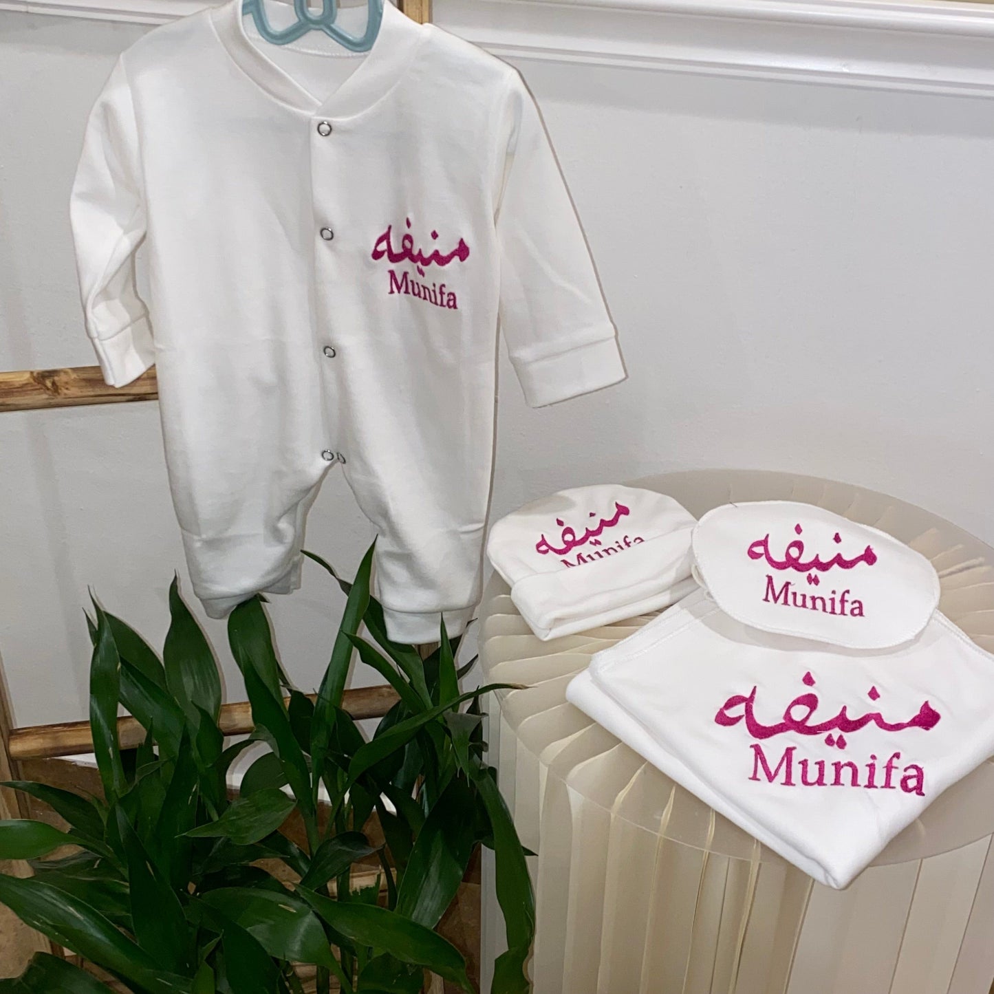 baby humod طقم مواليد تطريز - 4 قطع