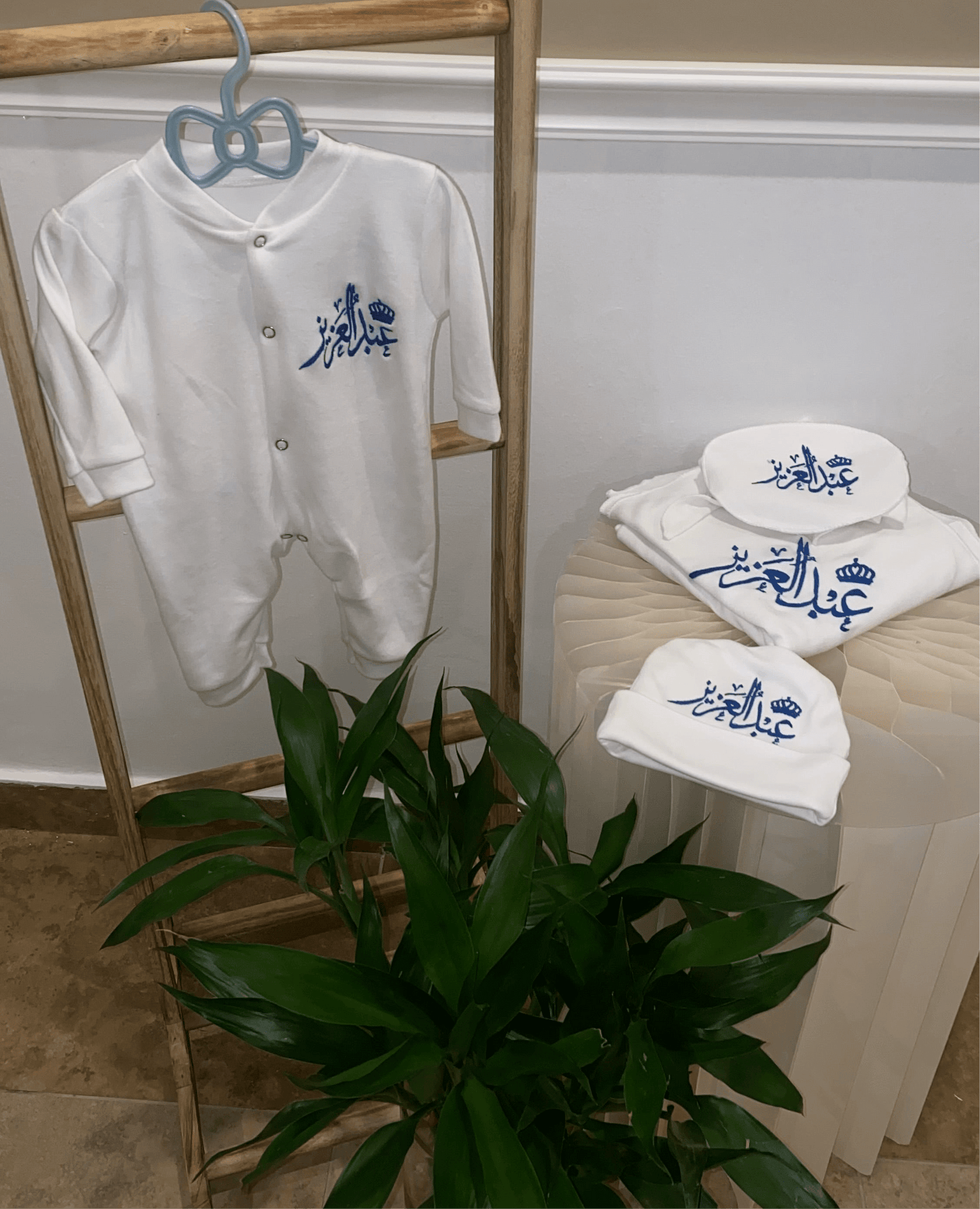 baby humod طقم مواليد تطريز - 4 قطع