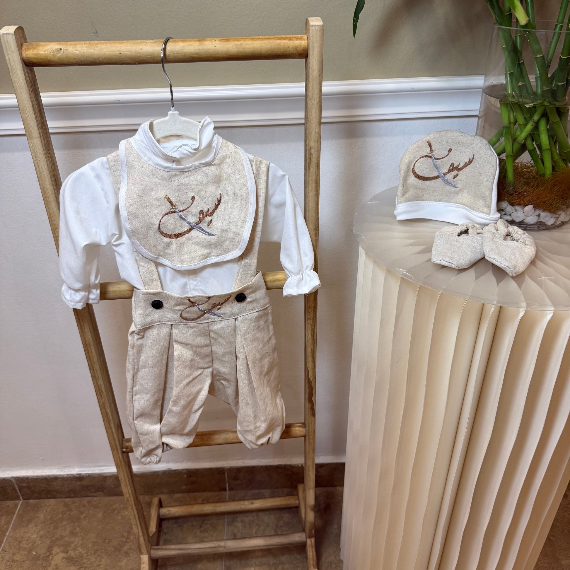 Baby Humod Store طقم رويال مواليد- تطريز
