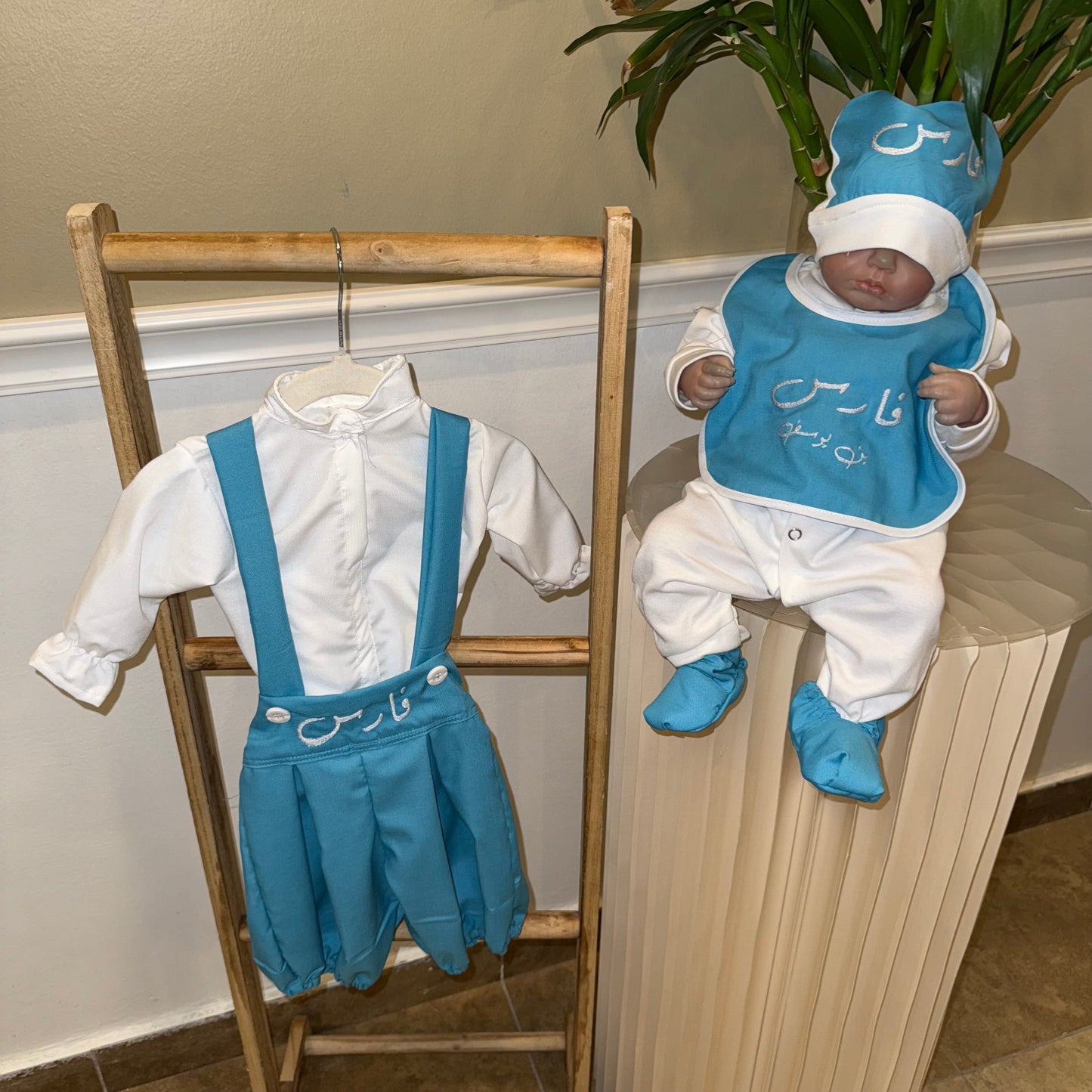 Baby Humod Store طقم رويال مواليد- تطريز