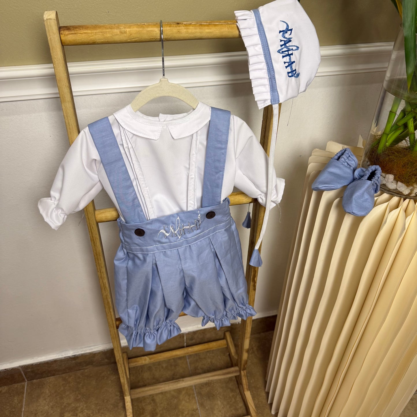 Baby Humod Store طقم رويال مواليد- تطريز